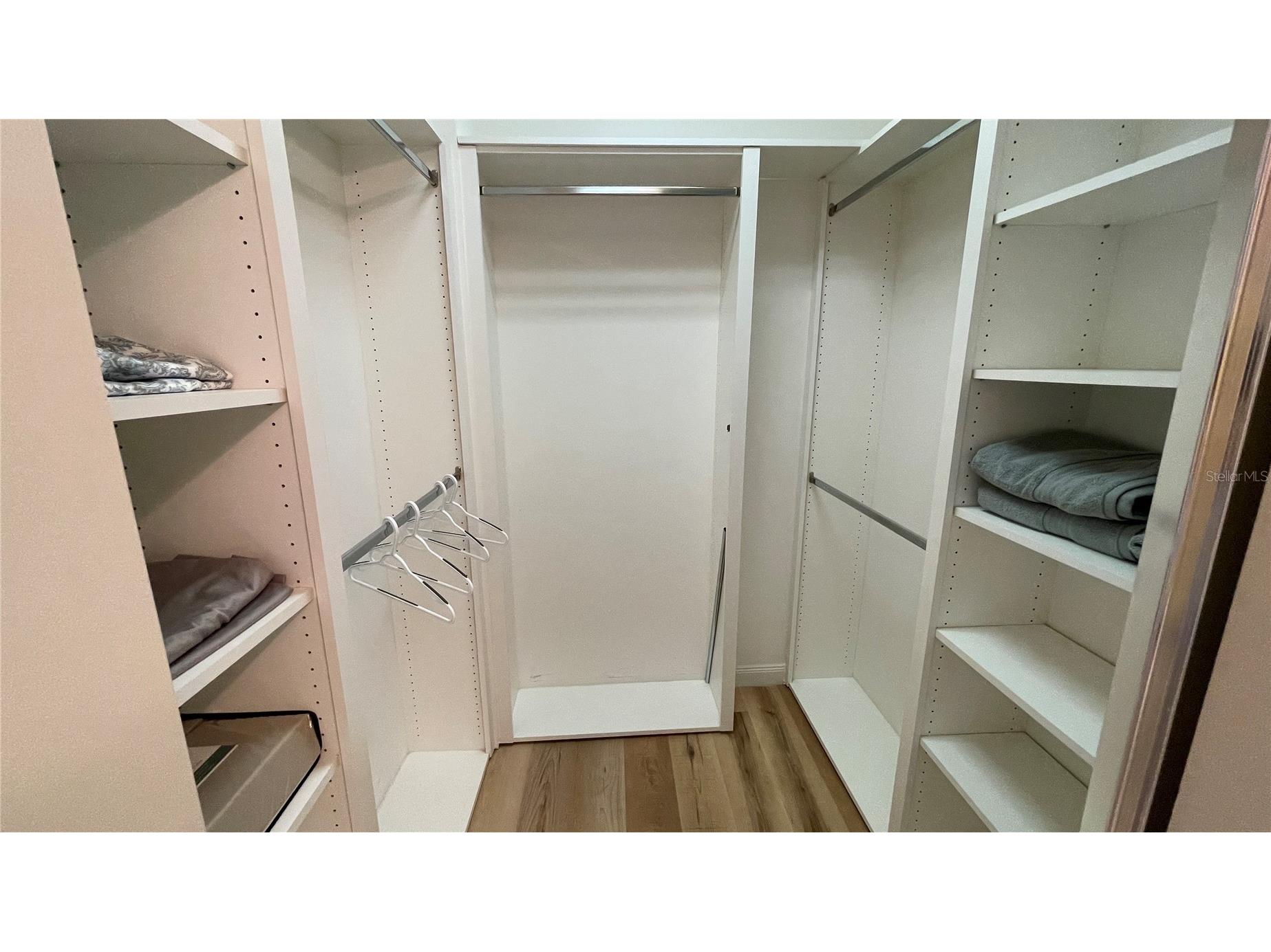 7677 Bergamo Avenue Sarasota FL 34238 A4689722 image15