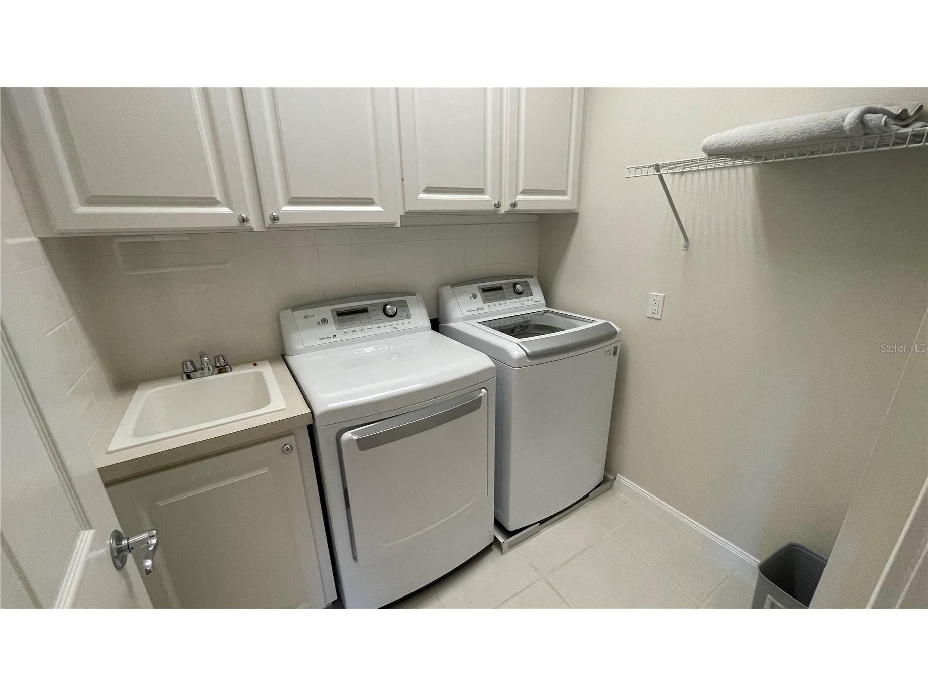 7677 Bergamo Avenue Sarasota FL 34238 A4689722 image17