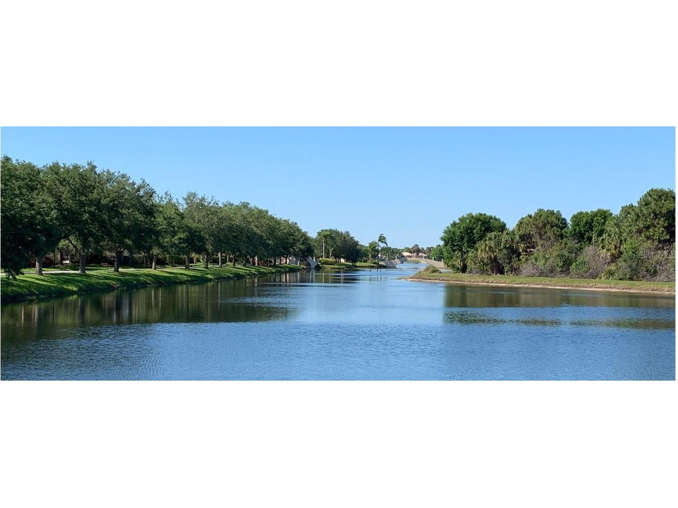 7677 Bergamo Avenue Sarasota FL 34238 A4689722 image34