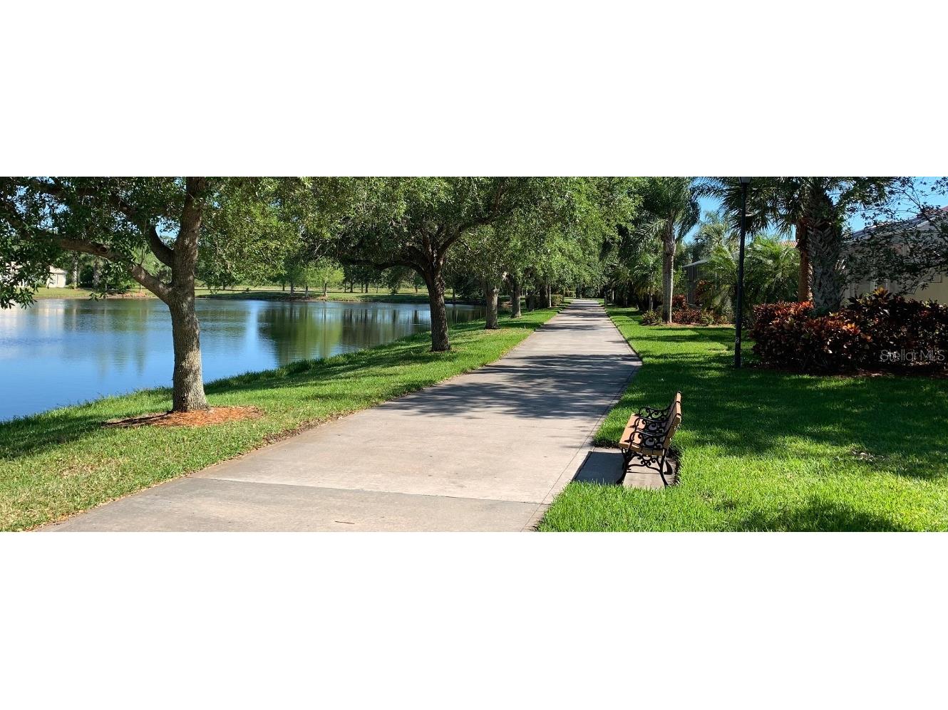 7677 Bergamo Avenue Sarasota FL 34238 A4689722 image35