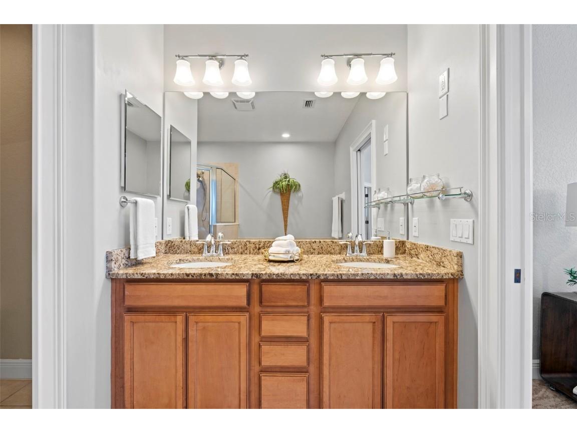 7677 Caponata Boulevard Seminole FL 33777 TB8426394 image22