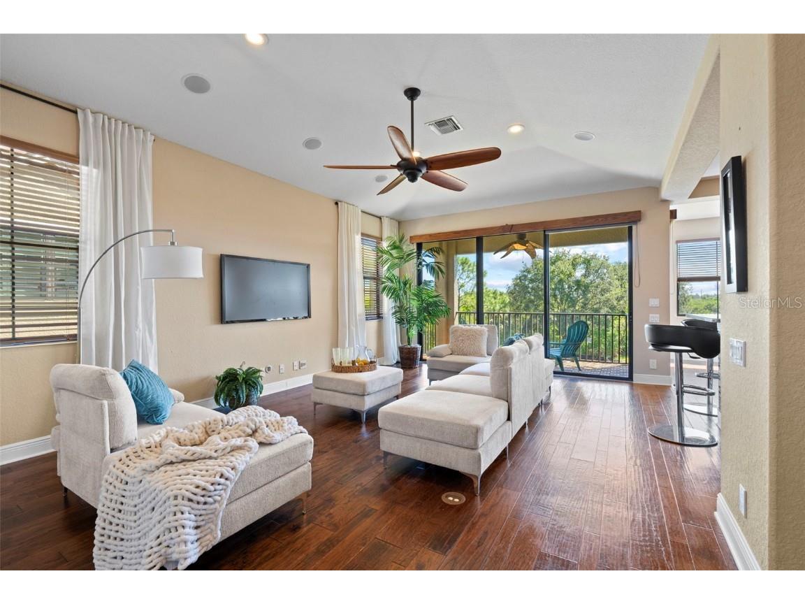 7677 Caponata Boulevard Seminole FL 33777 TB8426394 image3