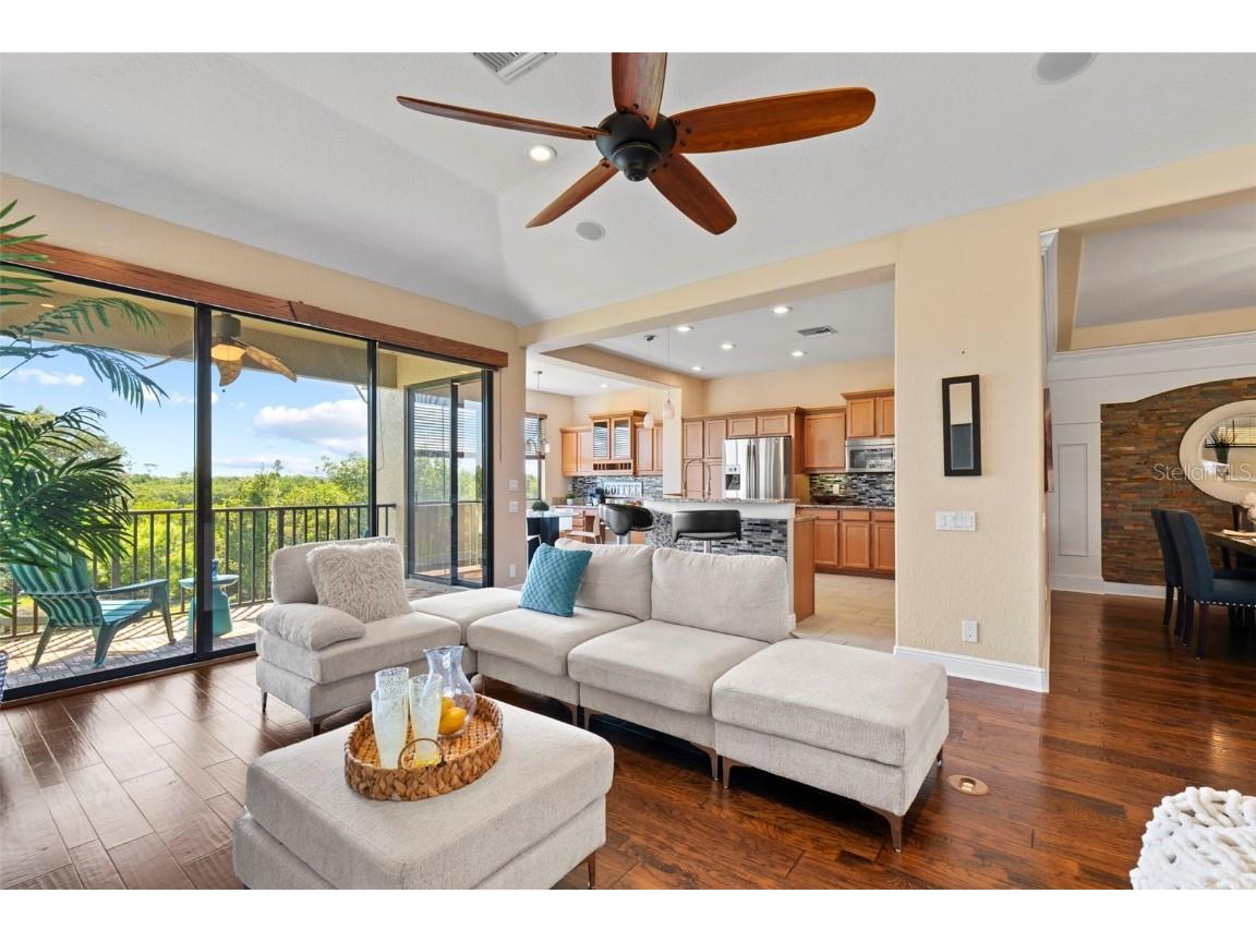 7677 Caponata Boulevard Seminole FL 33777 TB8426394 image4