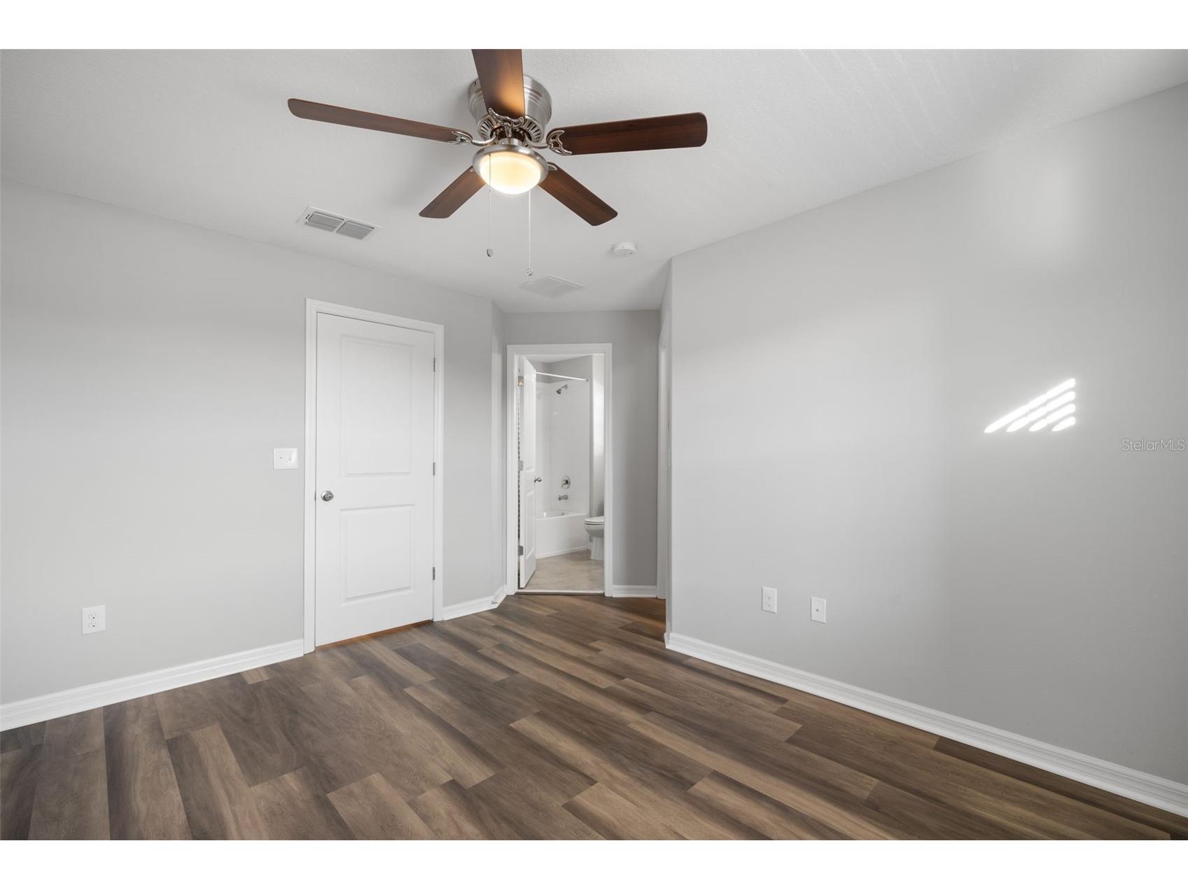 7678 Ginger Lily Court Tampa FL 33619 TB8495536 image22