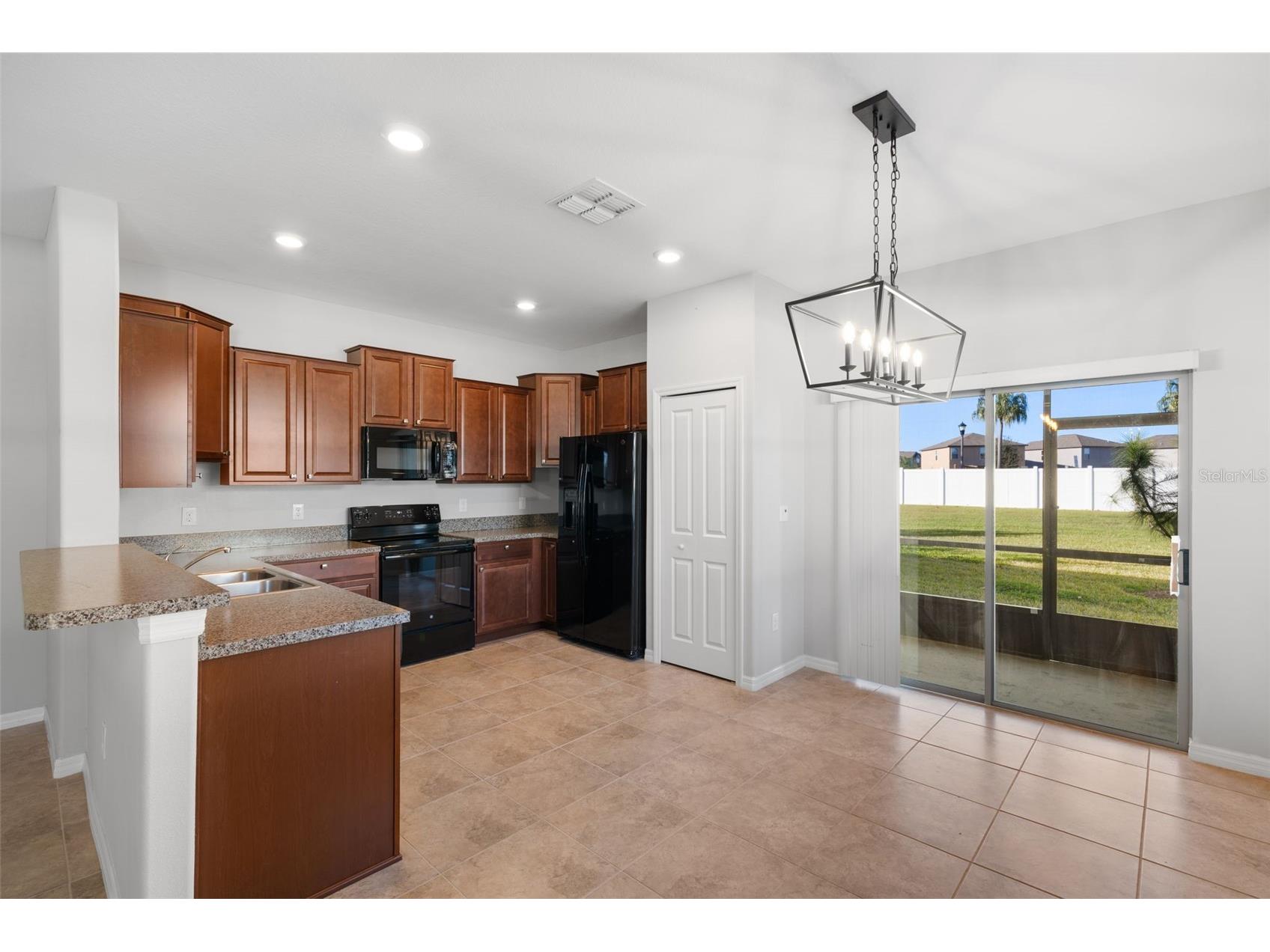 7678 Ginger Lily Court Tampa FL 33619 TB8495536 image6
