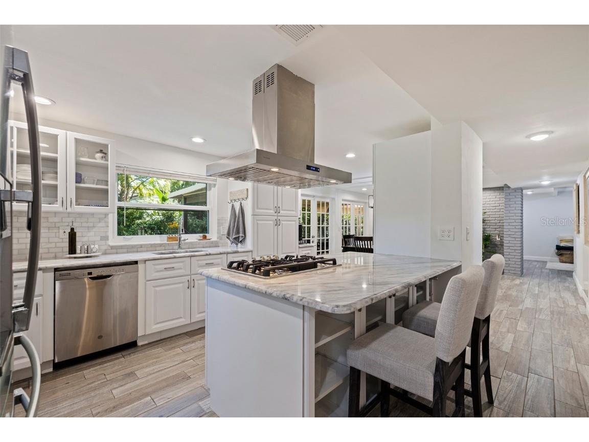 768 Pinellas Point Drive S Saint Petersburg FL 33705 TB8387168 image12