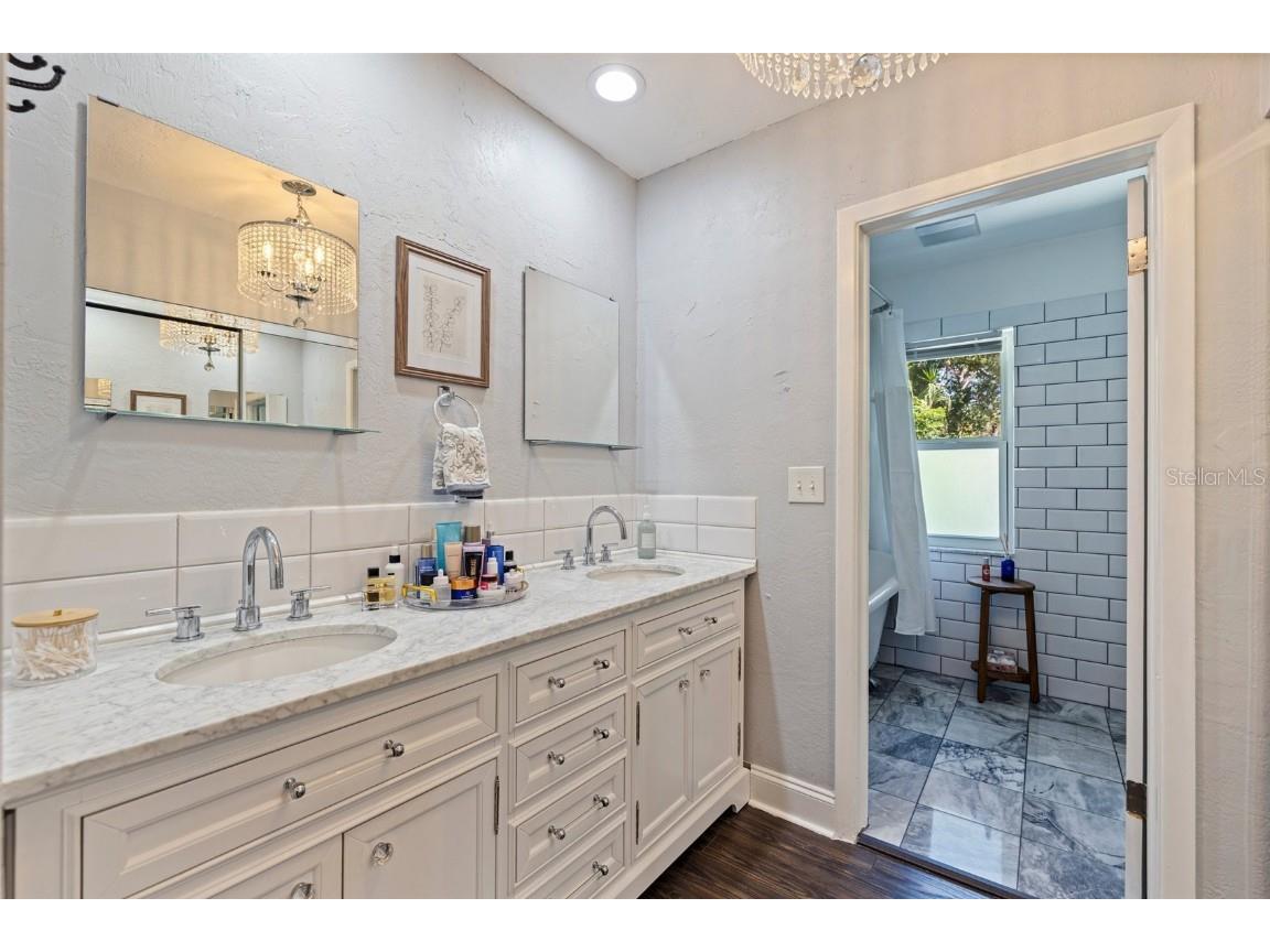 768 Pinellas Point Drive S Saint Petersburg FL 33705 TB8387168 image26