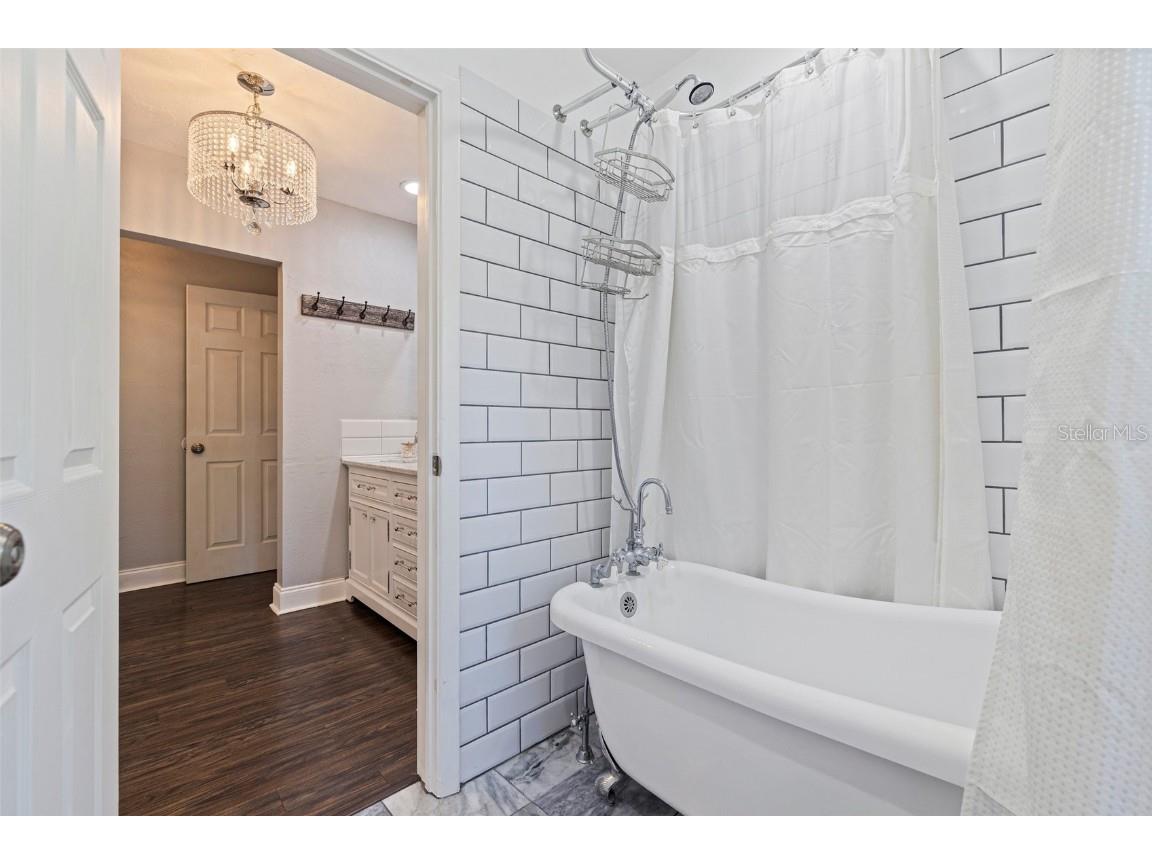 768 Pinellas Point Drive S Saint Petersburg FL 33705 TB8387168 image27