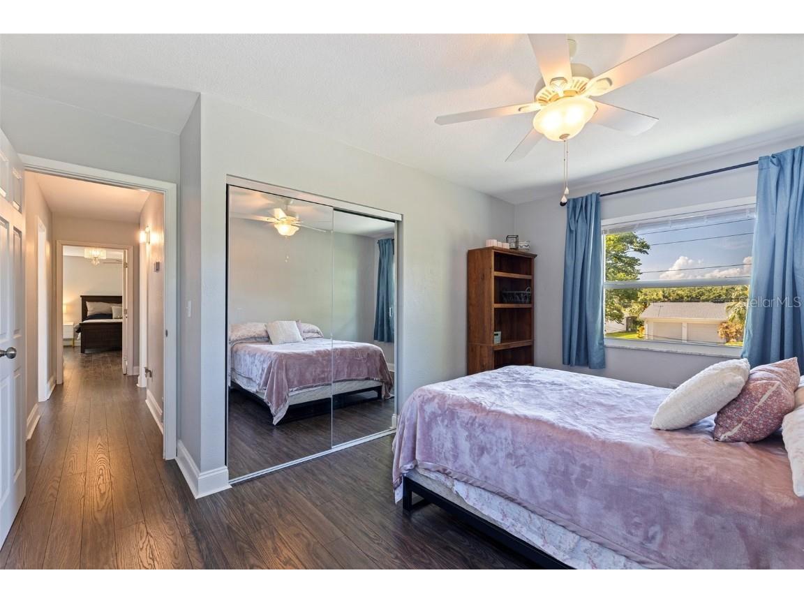 768 Pinellas Point Drive S Saint Petersburg FL 33705 TB8387168 image35