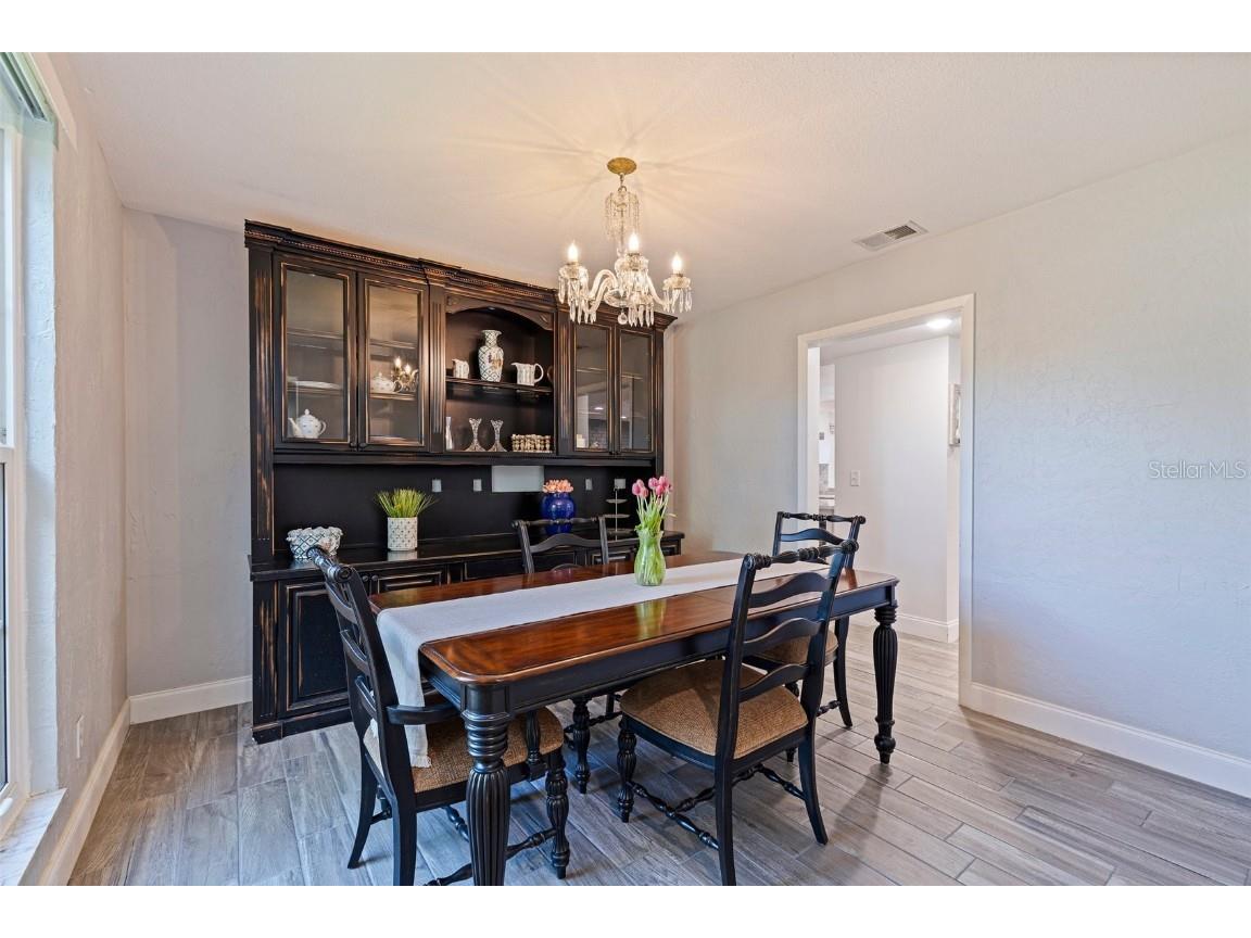 768 Pinellas Point Drive S Saint Petersburg FL 33705 TB8387168 image4