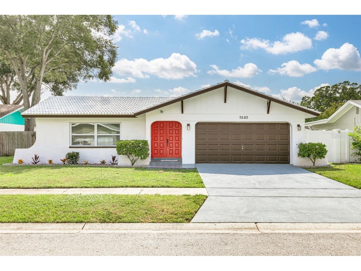 7680 Dover Court Saint Petersburg FL 33709 U8217437 image1