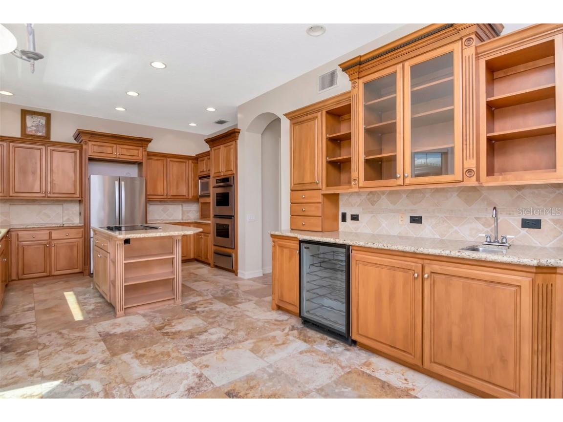 7680 Paradise Pointe Circle S Saint Petersburg FL 33711 - TAMPA BAY TB8449283 image11