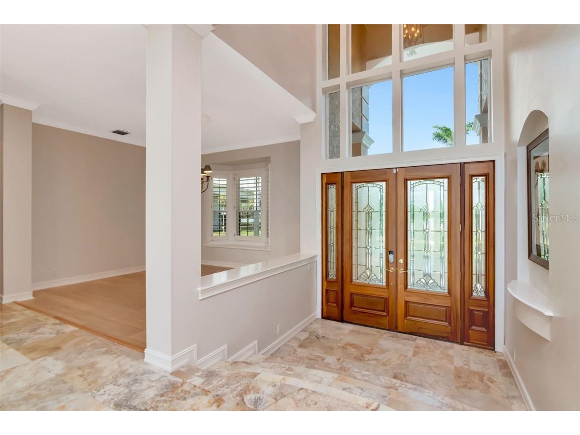 7680 Paradise Pointe Circle S Saint Petersburg FL 33711 - TAMPA BAY TB8449283 image3