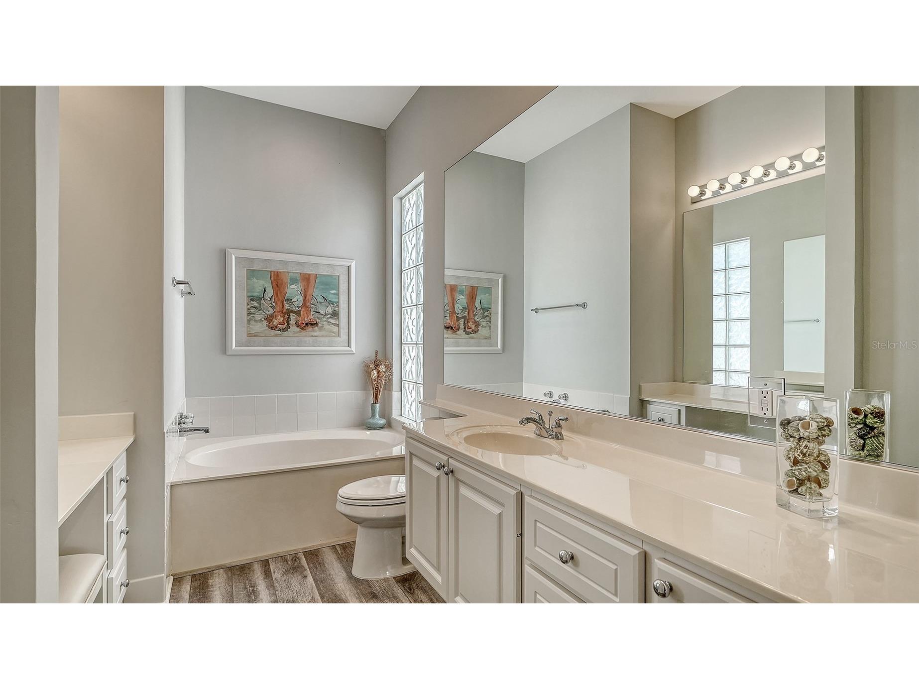 7681 Uliva Way Sarasota FL 34238 A4676986 image26