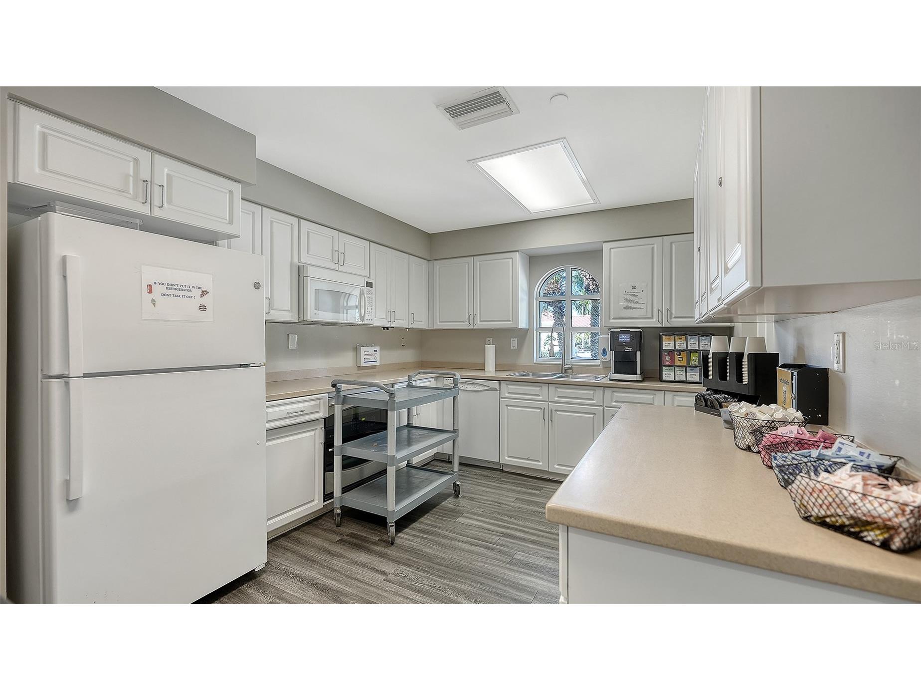 7681 Uliva Way Sarasota FL 34238 A4676986 image57