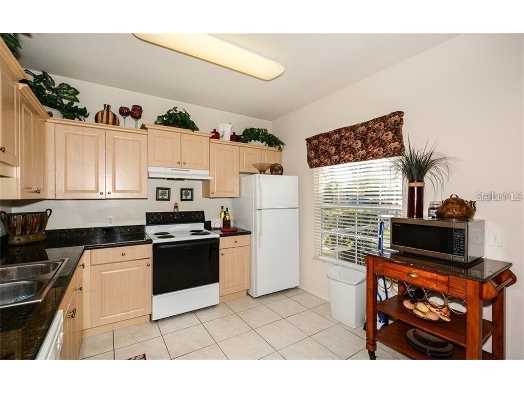 7685 Plantation Circle #B University Park FL 34201 A4646988 image10