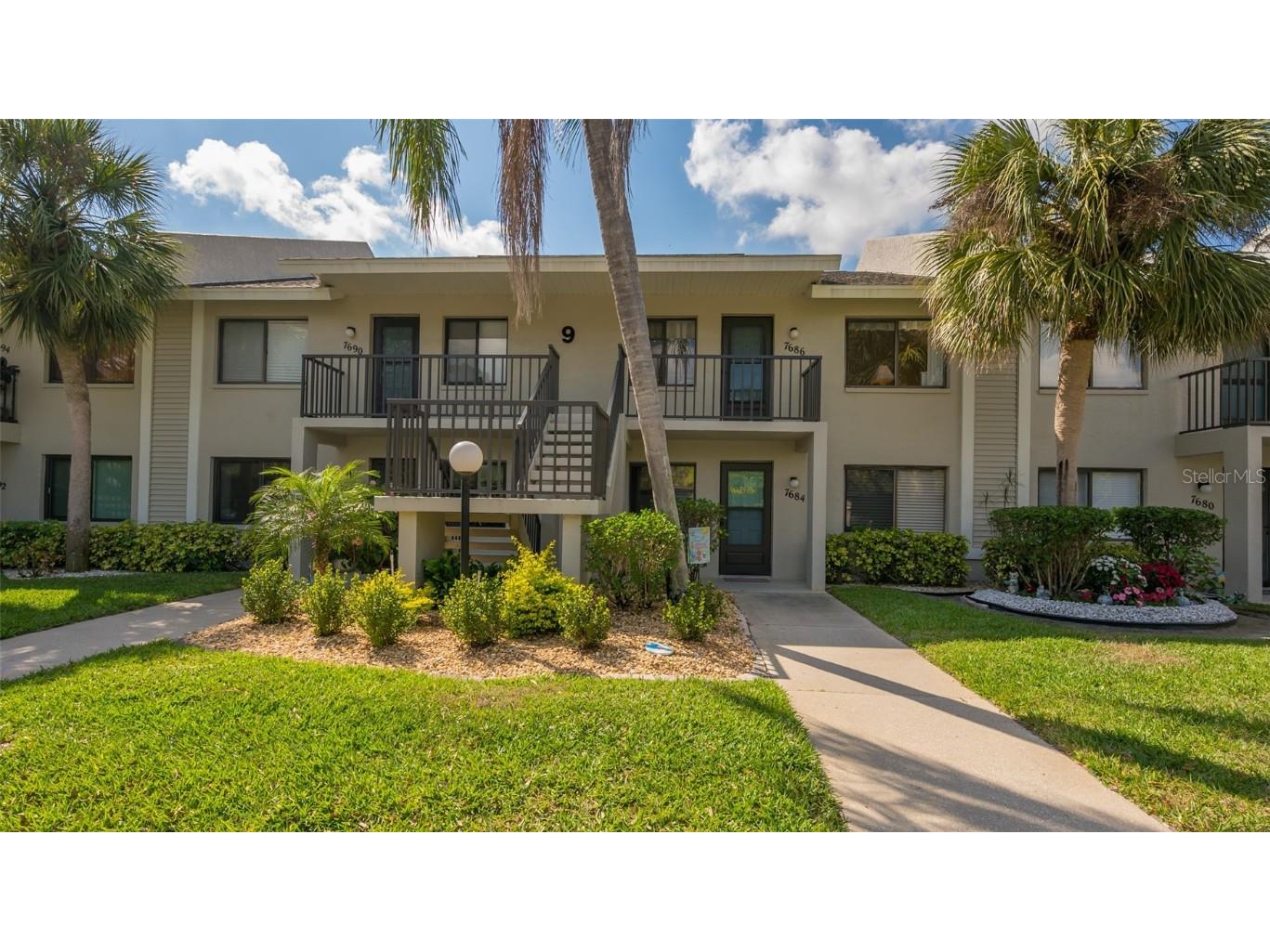 7686 Eagle Creek Drive #7570 Sarasota FL 34243 A4560592 image1