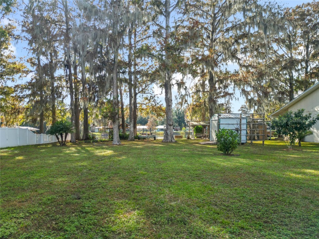 7686 S Crescent Loop Floral City FL 34436 O6363199 image7