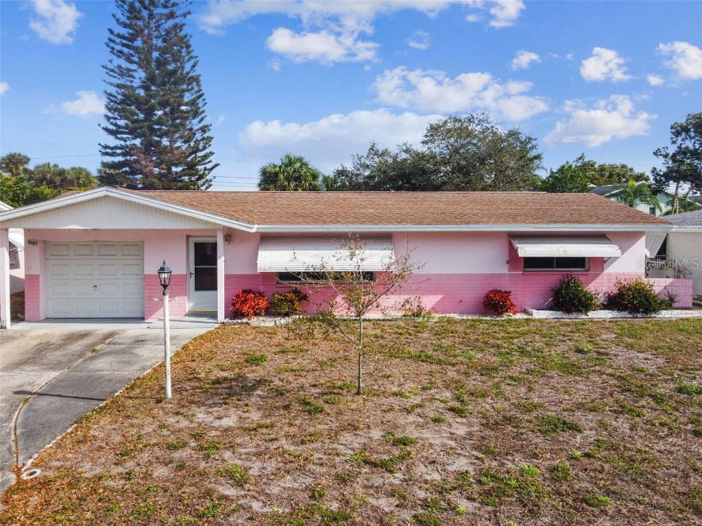 7687 117th Street Seminole FL 33772 U8225440 image1