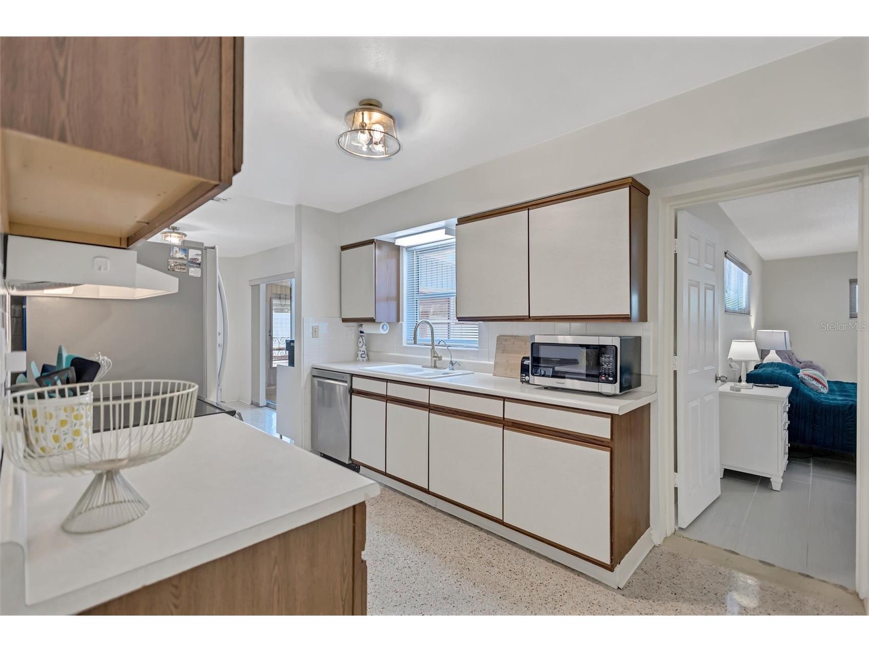 7687 117th Street Seminole FL 33772 G5113677 image14