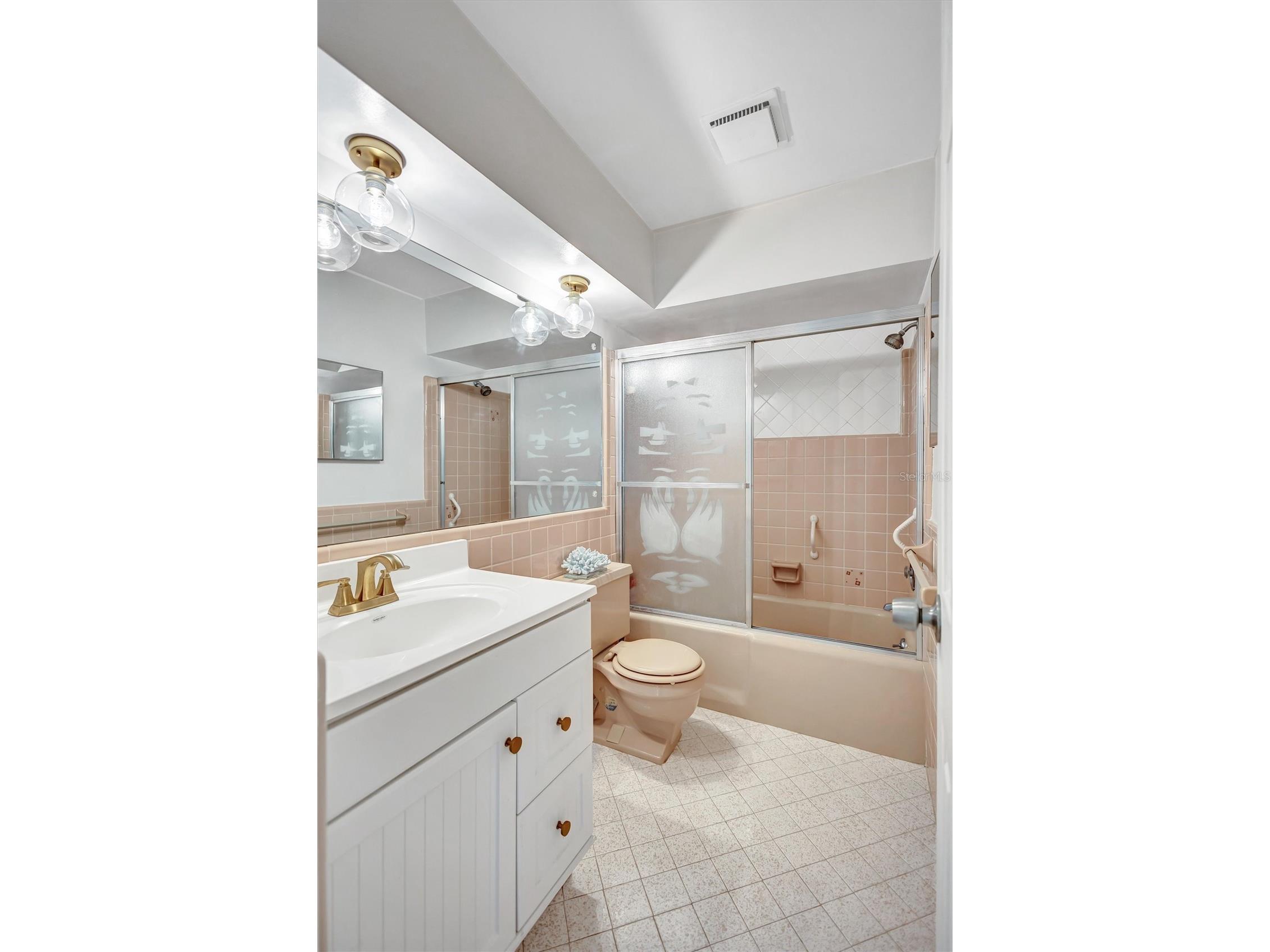 7687 117th Street Seminole FL 33772 G5113677 image30