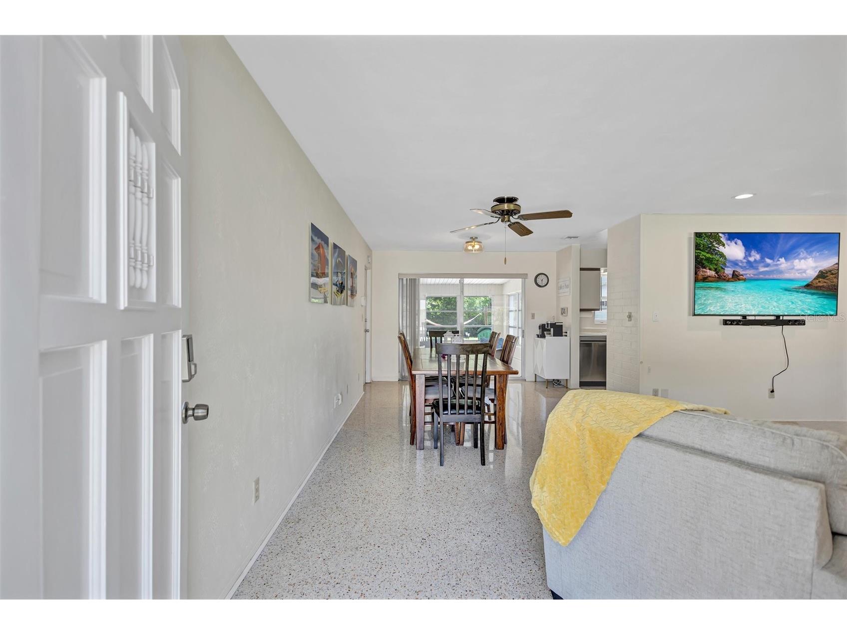 7687 117th Street Seminole FL 33772 G5113677 image4