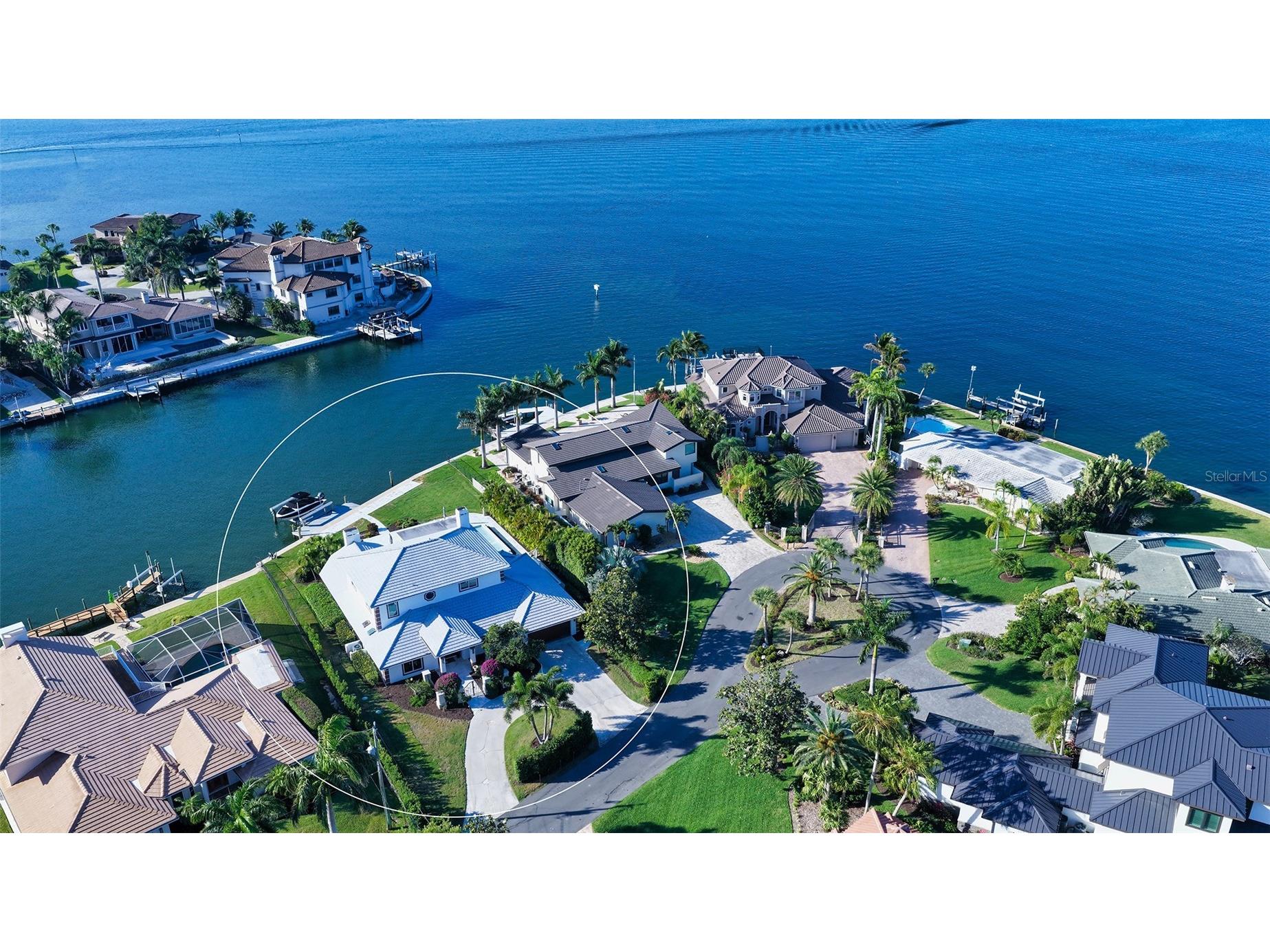7689 Cove Terrace Sarasota FL 34231 - LITTLE SARASOTA BAY A4691515 image1