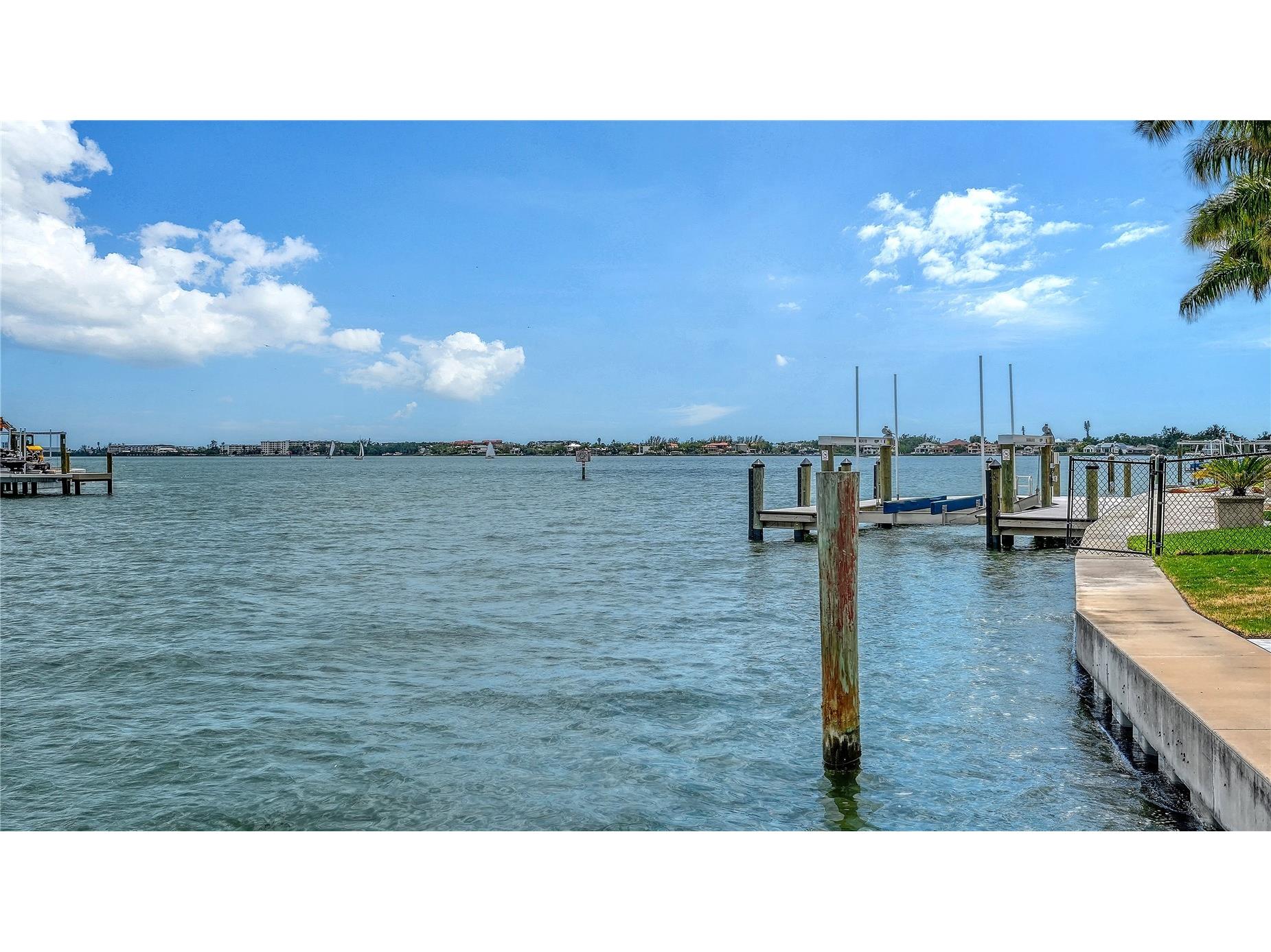 7689 Cove Terrace Sarasota FL 34231 - LITTLE SARASOTA BAY A4691515 image26