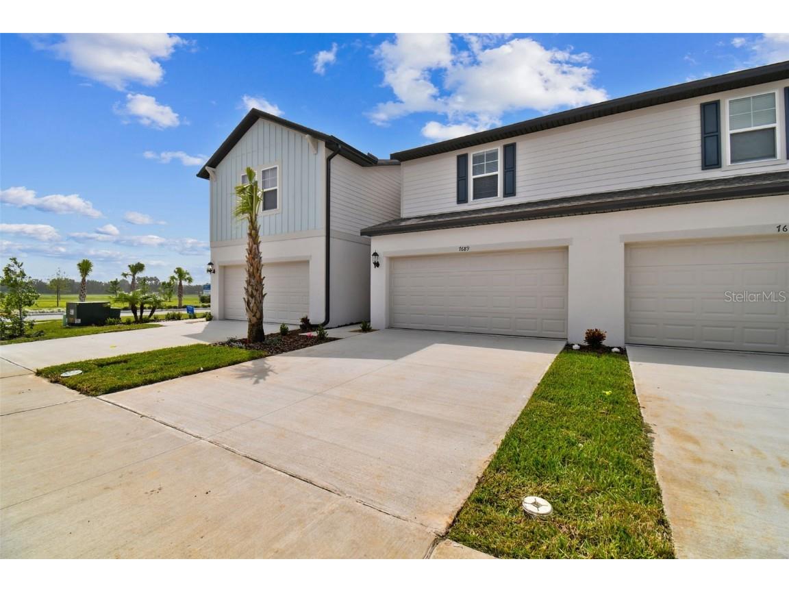 7689 Momentum Parkway Wesley Chapel FL 33545 T3477537 image1