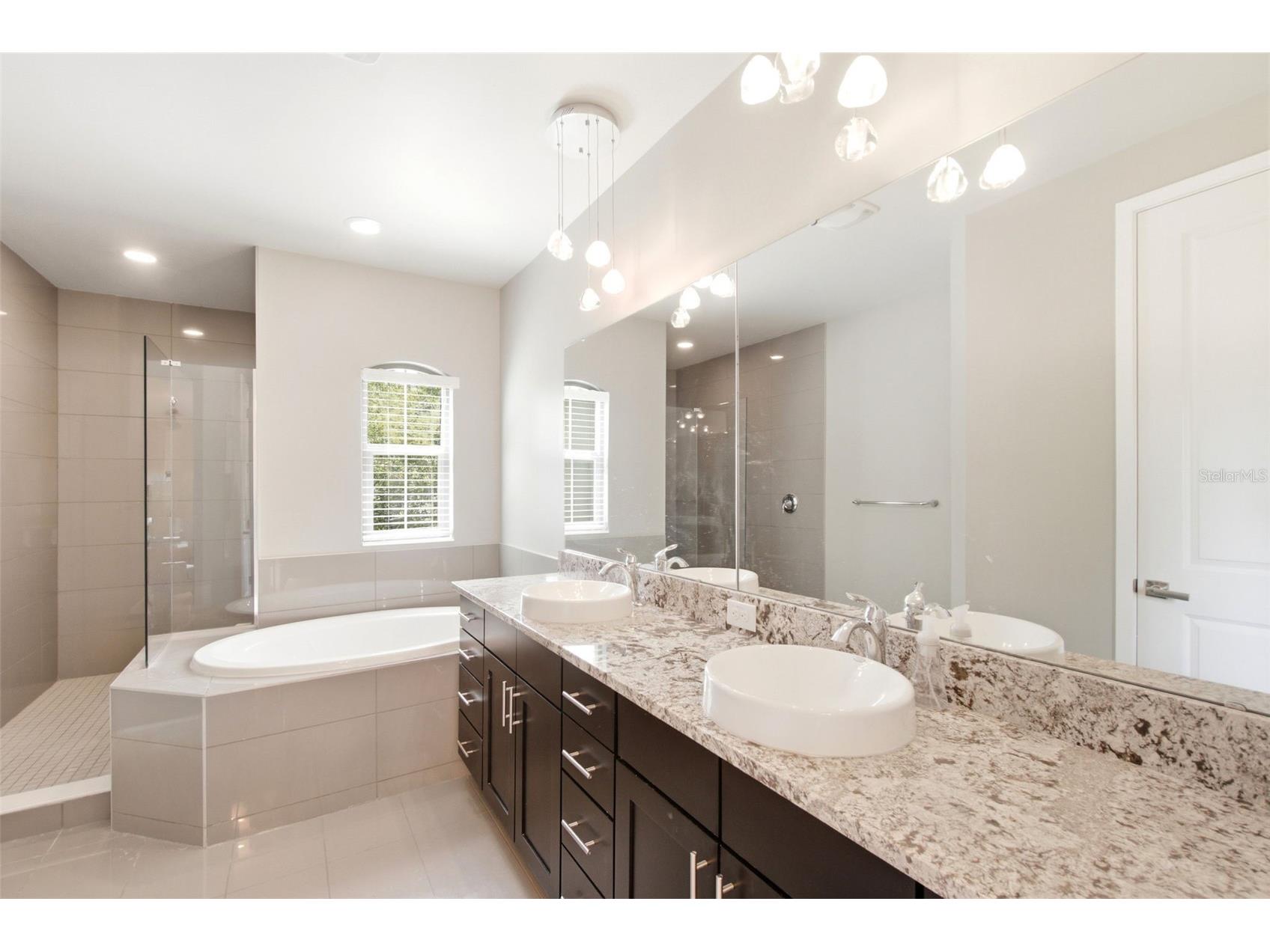 7689 Toscana Boulevard Orlando FL 32819 - Spring Lake O6425733 image46