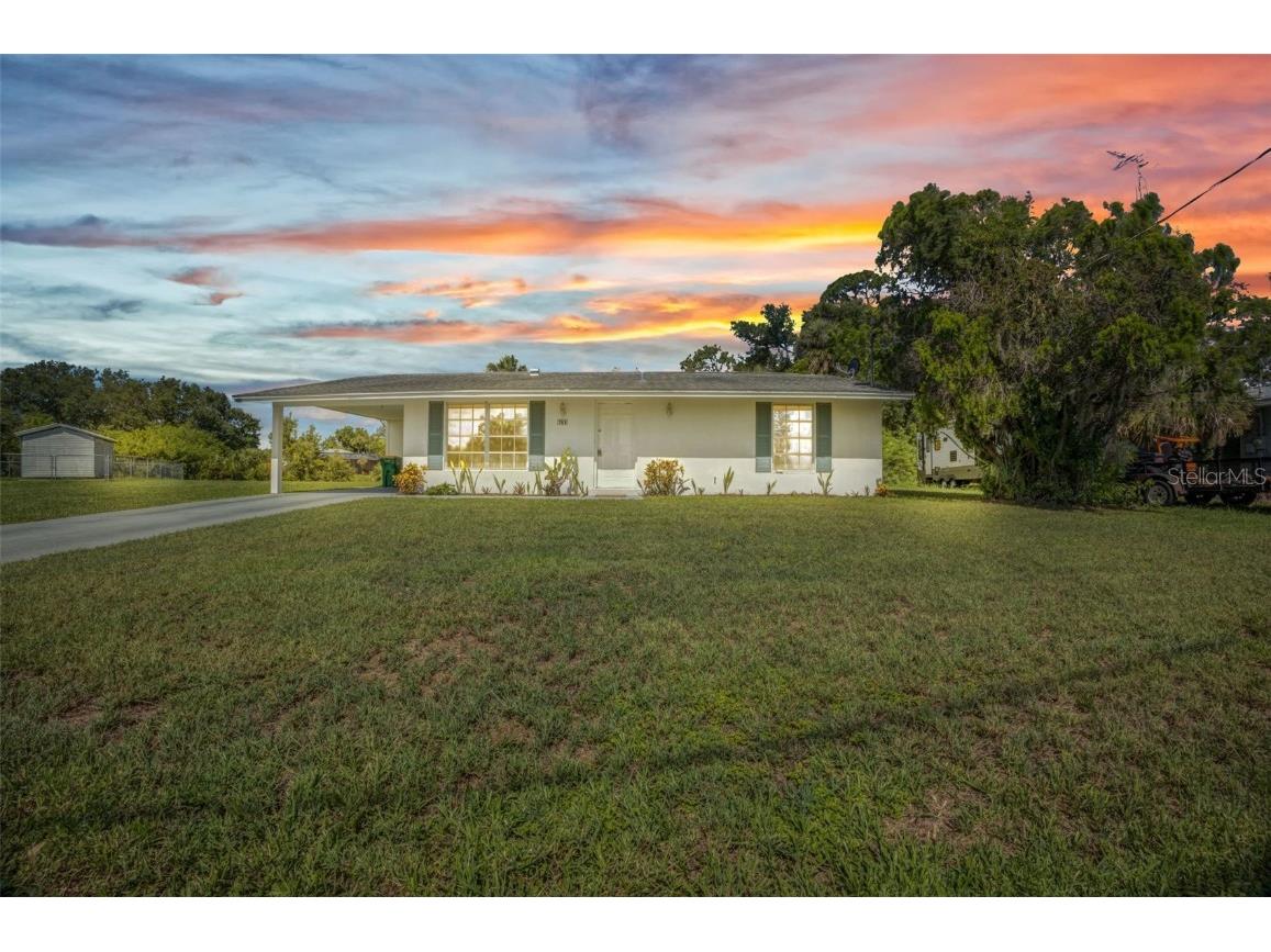 769 Crestview Circle NW Port Charlotte FL 33948 - CRESTVIEW WATERWAY C7511716 image1