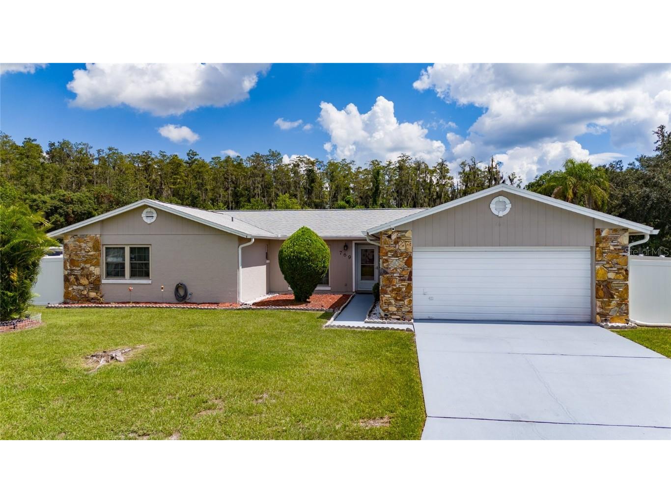 769 E Birchwood Circle Kissimmee FL 34743 S5112651 image1