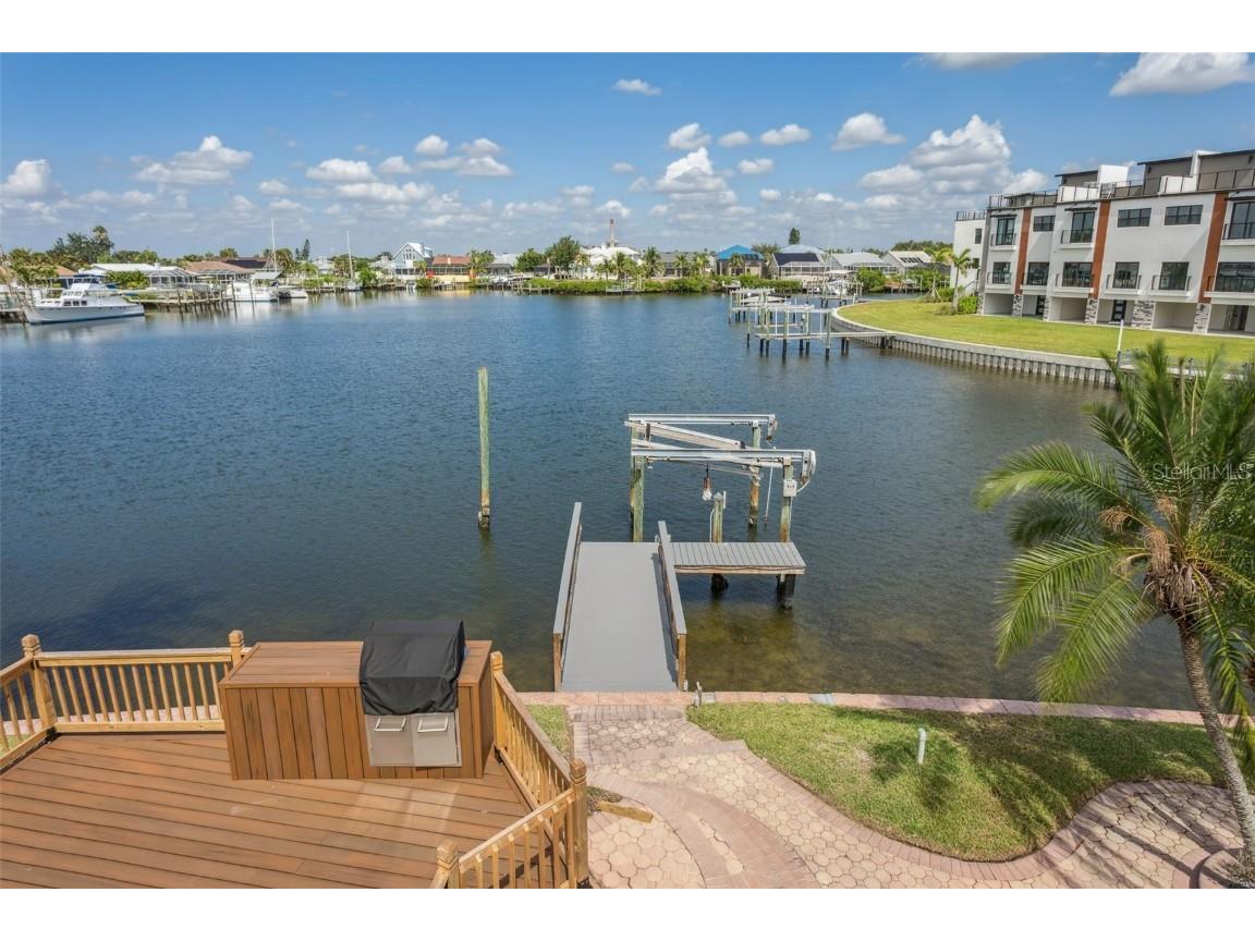 769 Kingston Court Apollo Beach FL 33572 TB8437421 image33