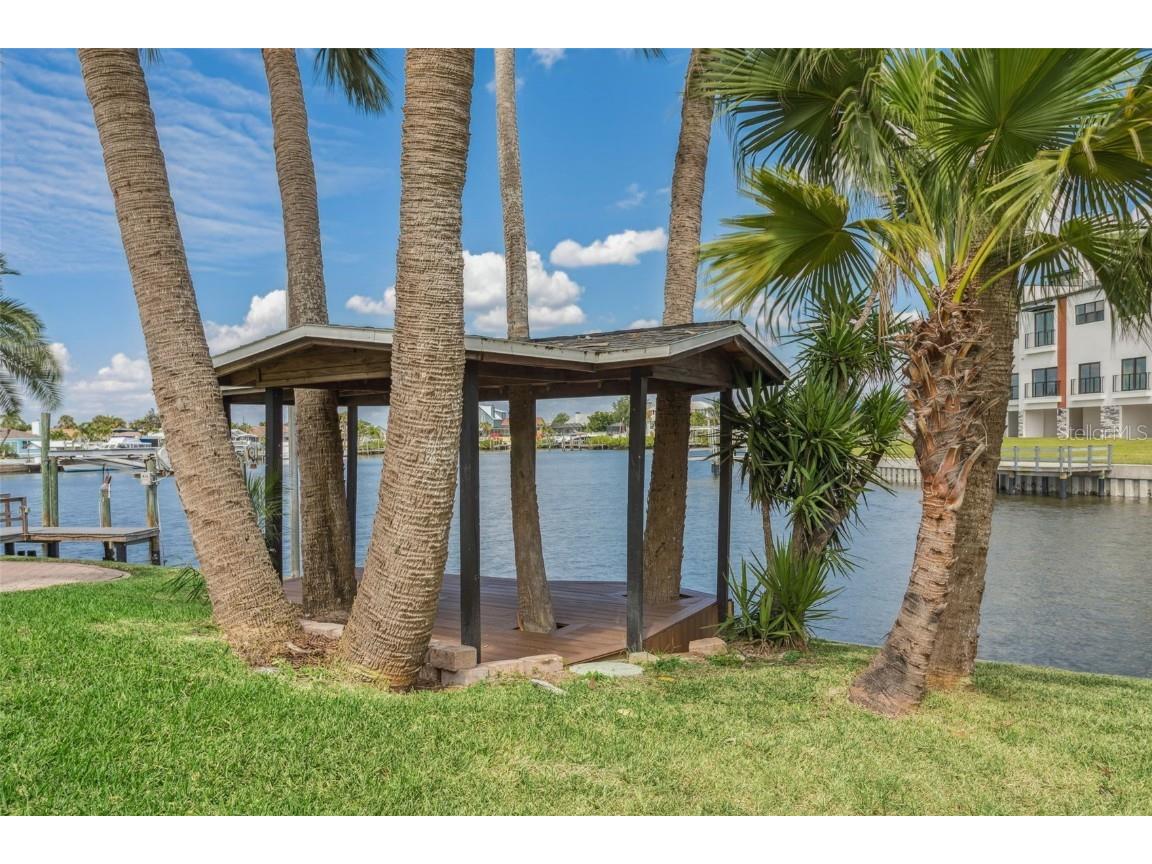 769 Kingston Court Apollo Beach FL 33572 TB8437421 image42