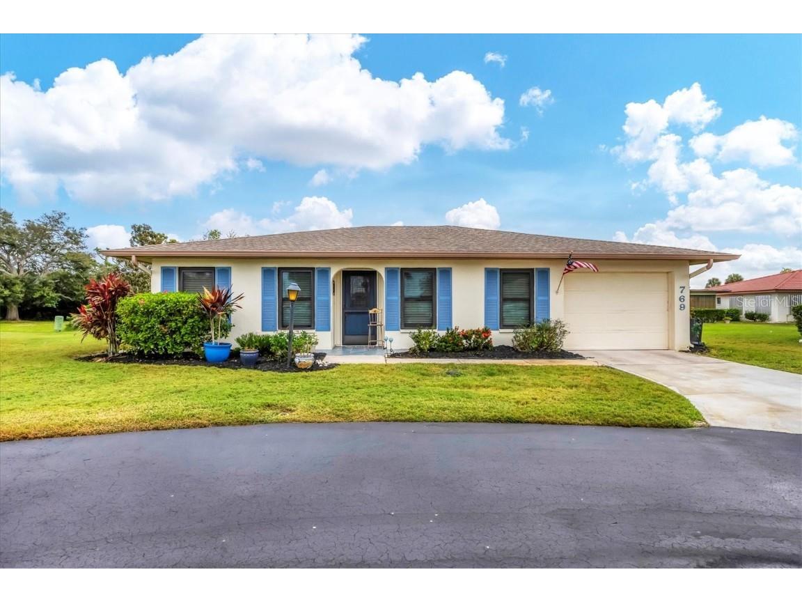 769 Vivienda South Court #10 Venice FL 34293 A4671951 image1