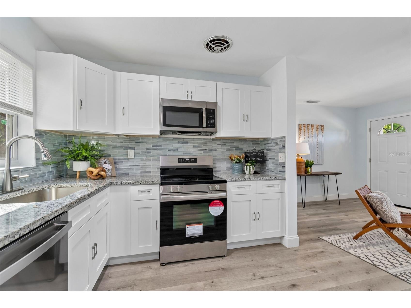7691 14th Street N Saint Petersburg FL 33702 W7884043 image7