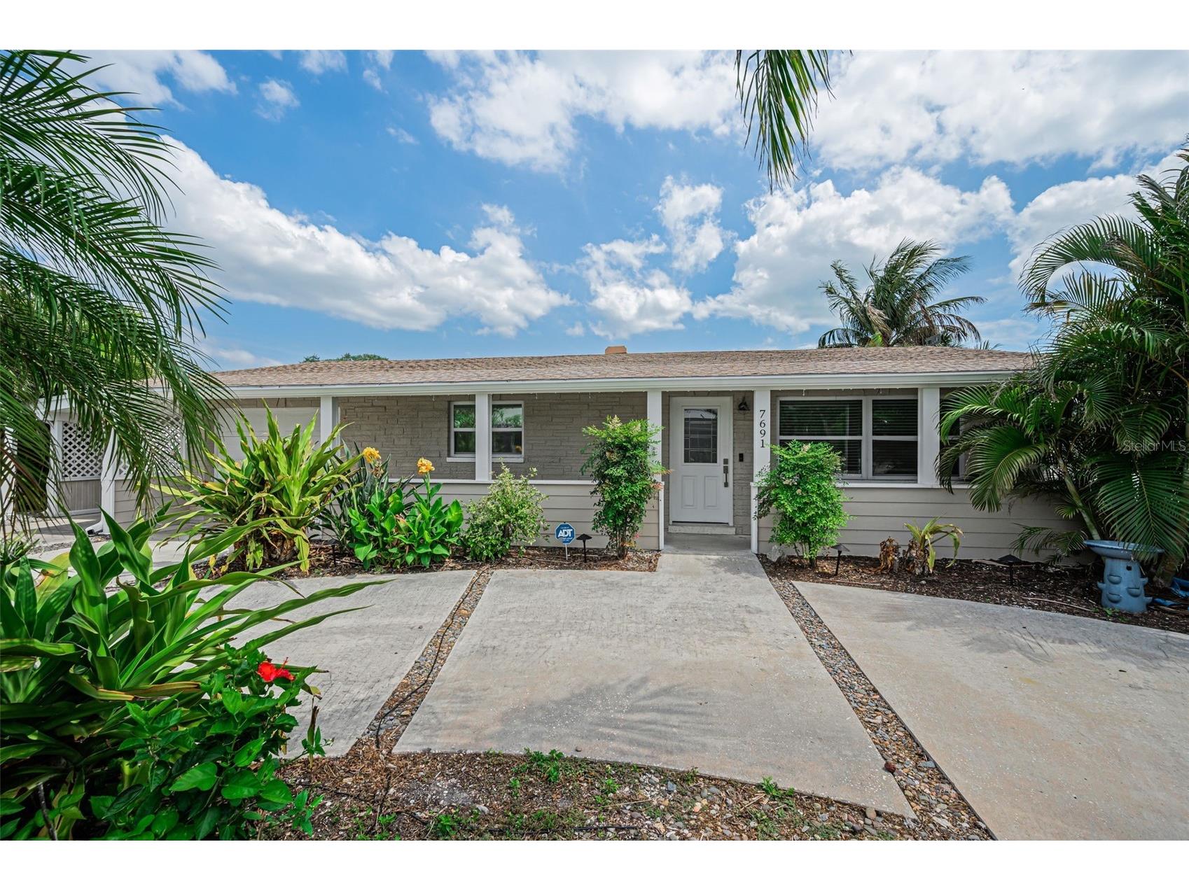 7691 Coquina Way Saint Pete Beach FL 33706 TB8499113 image1