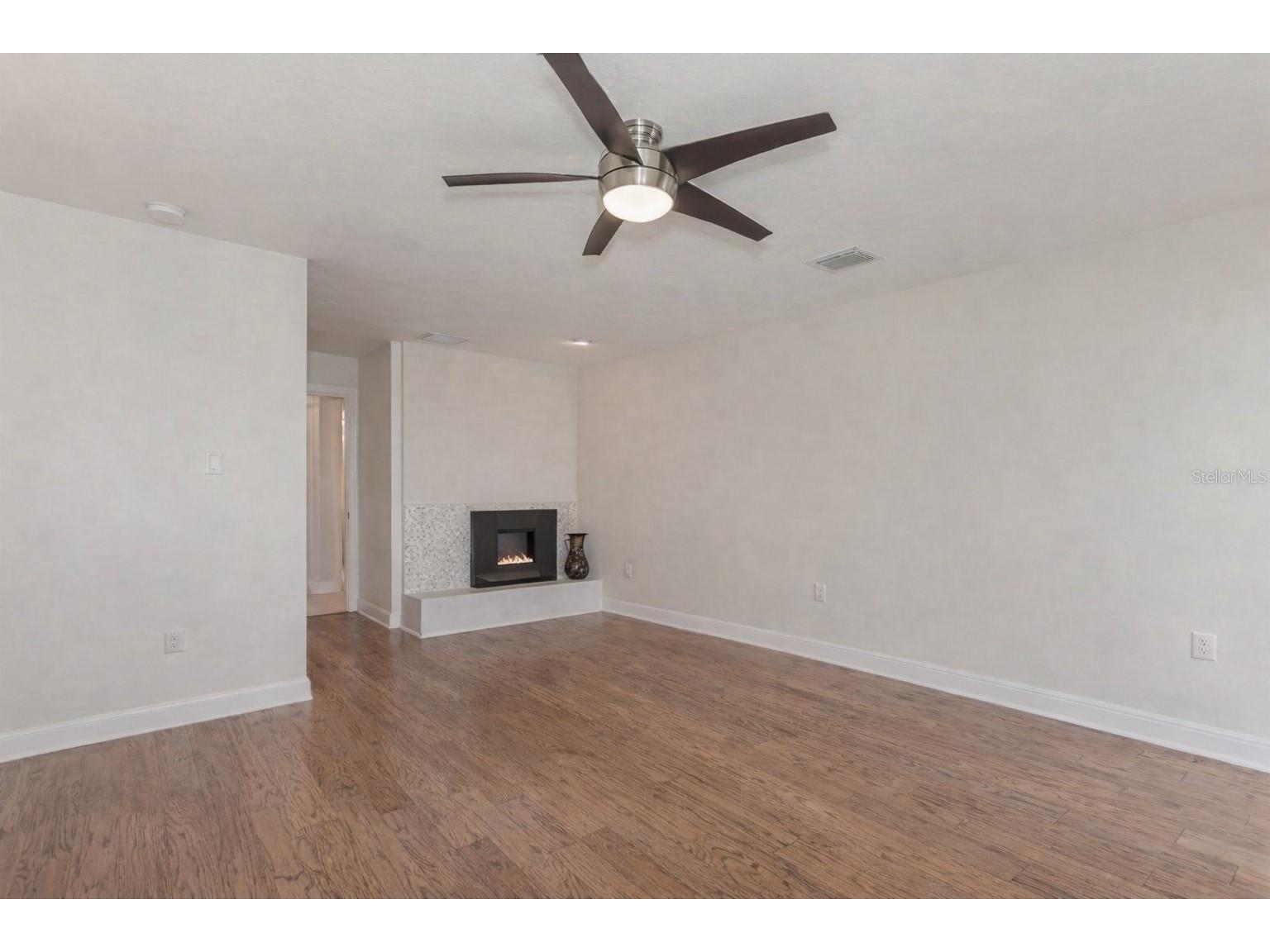 7692 Cove Terrace Sarasota FL 34231 - SARASOTA BAY A4680569 image17