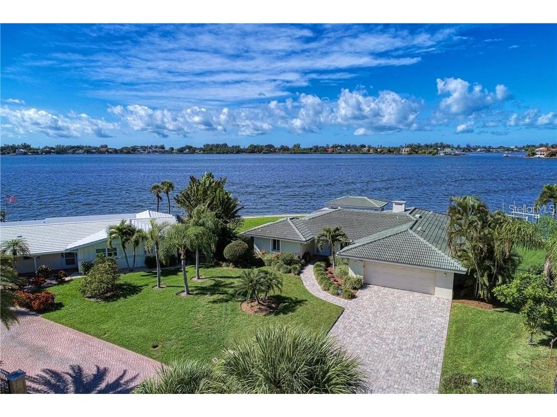 7692 Cove Terrace Sarasota FL 34231 - SARASOTA BAY A4680569 image21