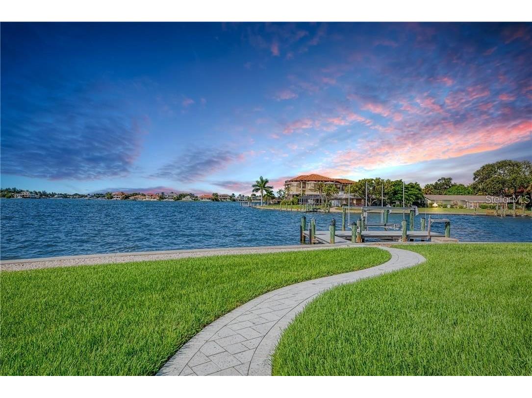 7692 Cove Terrace Sarasota FL 34231 - SARASOTA BAY A4680569 image23