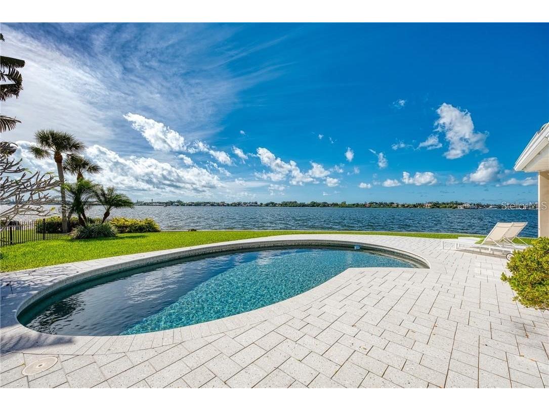 7692 Cove Terrace Sarasota FL 34231 - SARASOTA BAY A4680569 image29