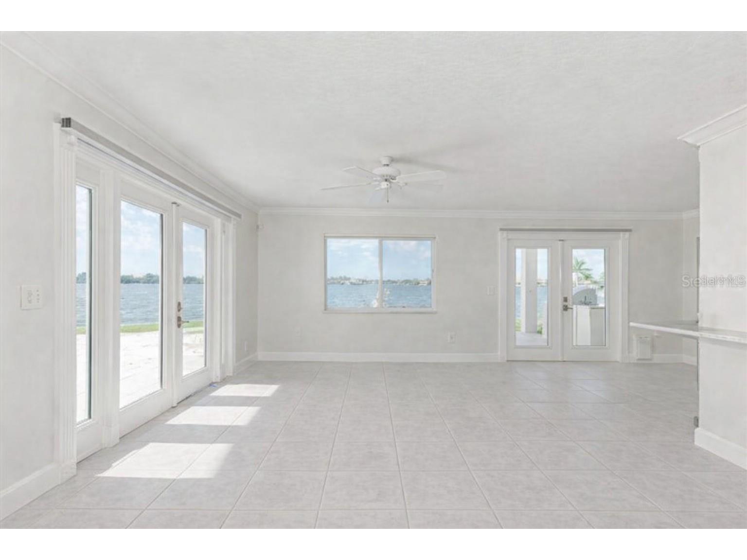 7692 Cove Terrace Sarasota FL 34231 - SARASOTA BAY A4680569 image5