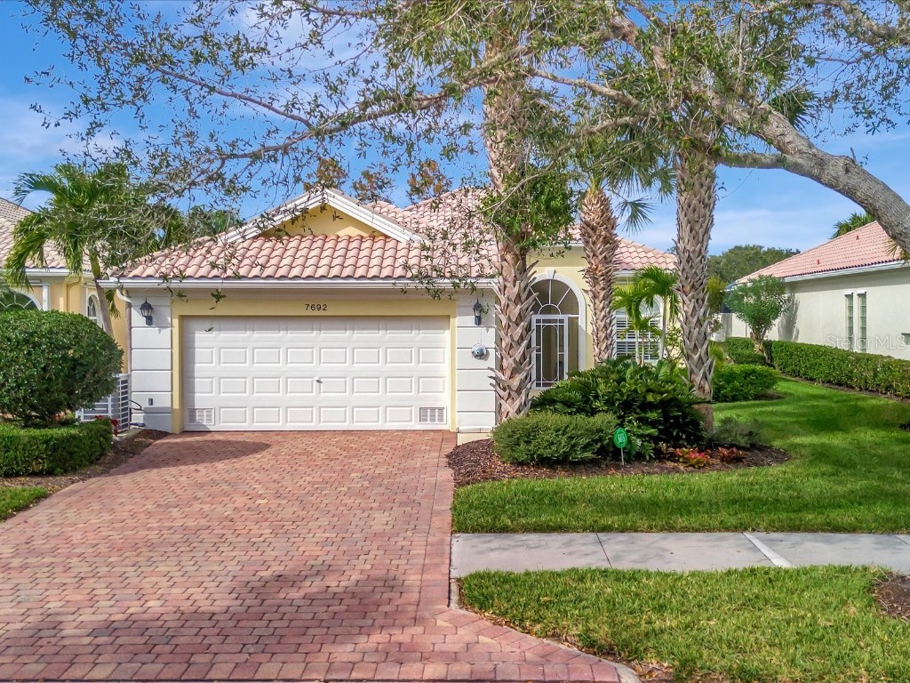 7692 Uliva Way Sarasota FL 34238 A4593875 image1