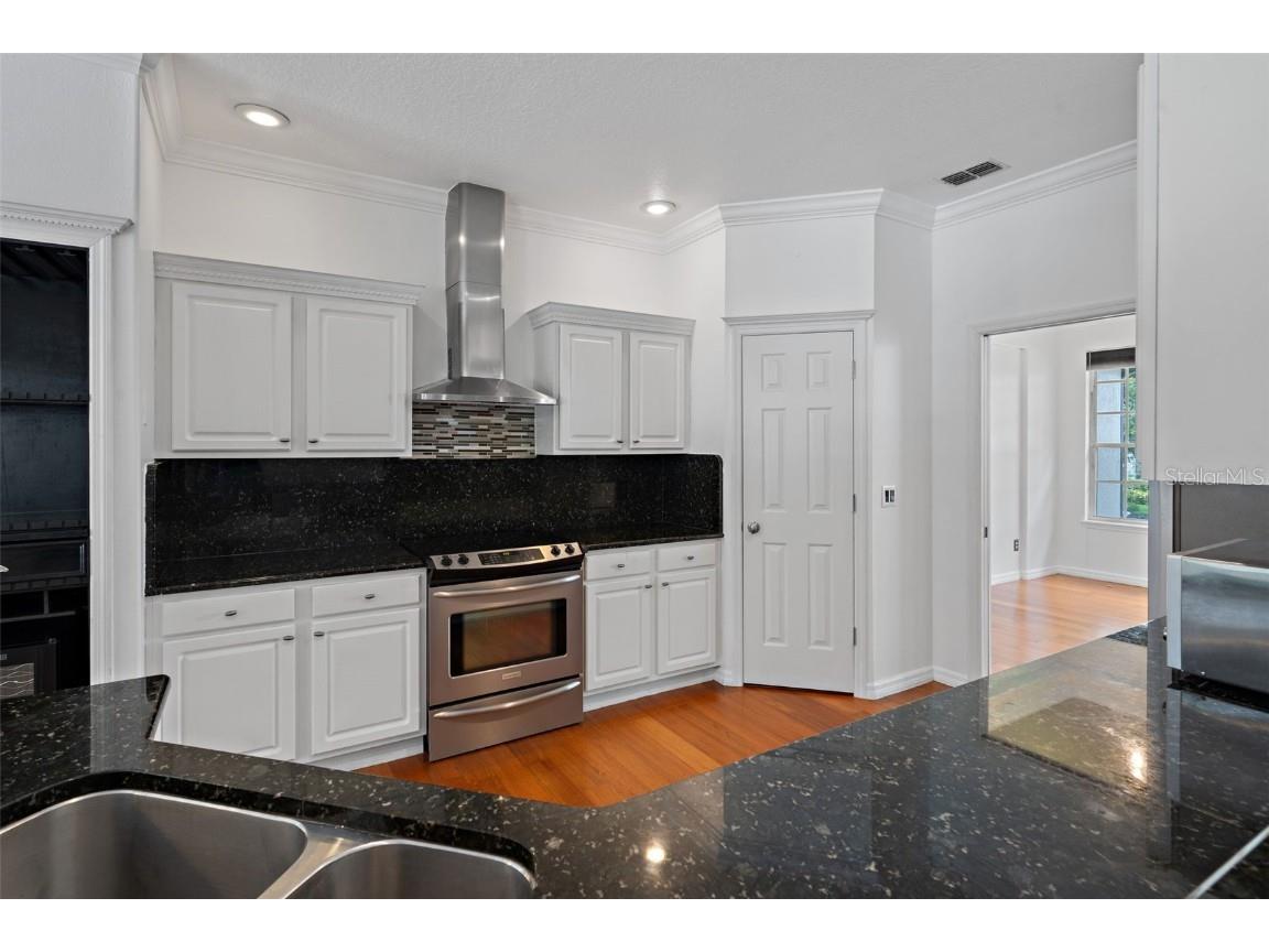 7698 Mount Carmel Drive Orlando FL 32835 O6307190 image26