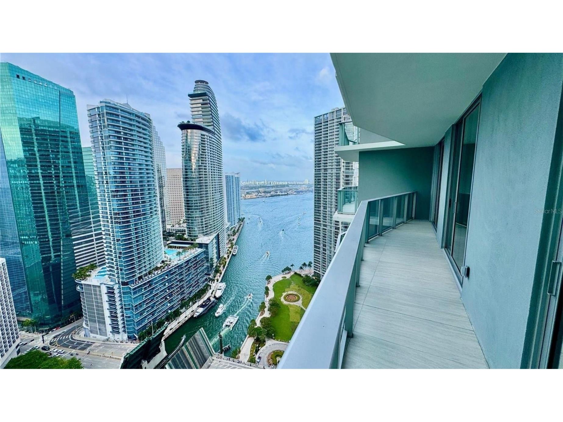 77 SE 5th St #1903 Miami FL 33131 S5149253 image1