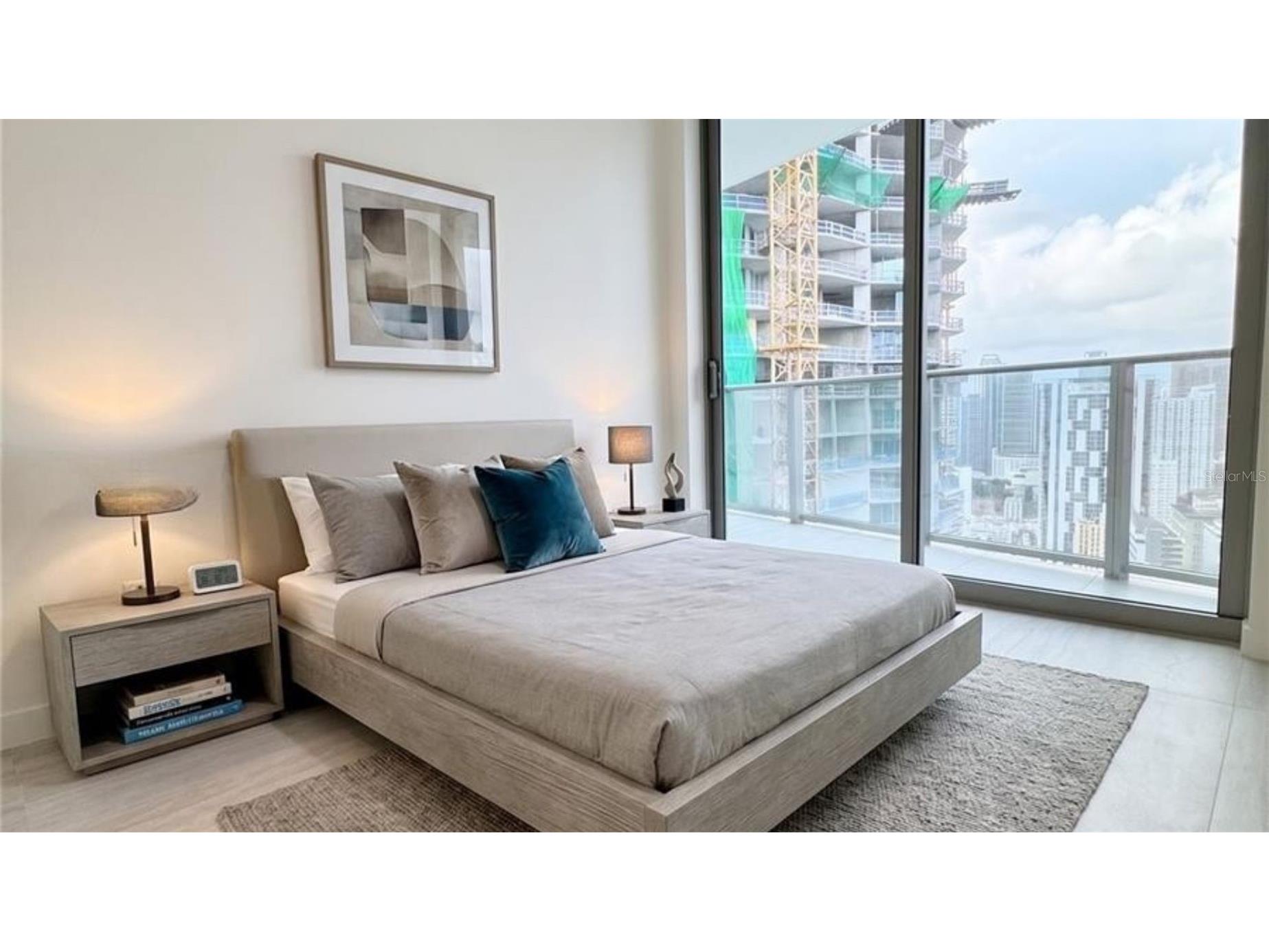 77 SE 5th St #1903 Miami FL 33131 S5149253 image2