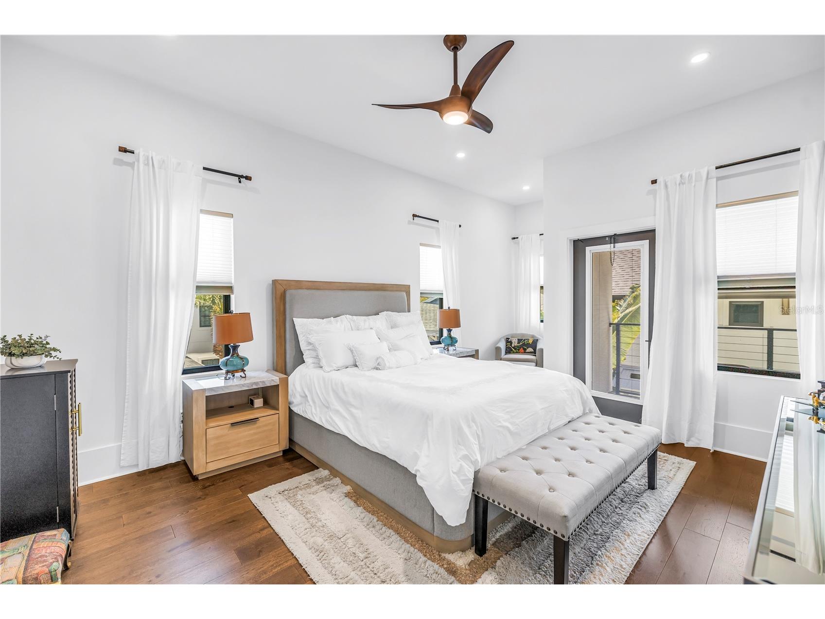 770 21st Avenue N Saint Petersburg FL 33704 TB8497527 image40