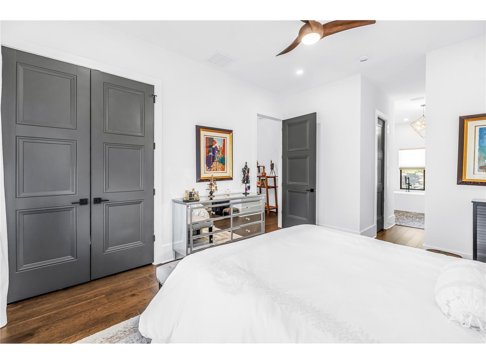 770 21st Avenue N Saint Petersburg FL 33704 TB8497527 image42