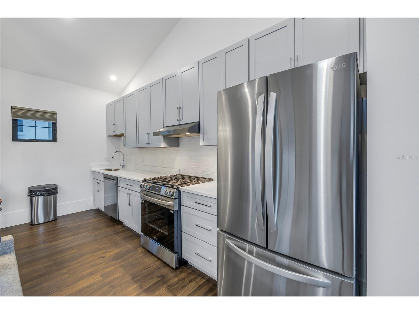 770 21st Avenue N Saint Petersburg FL 33704 TB8497527 image81