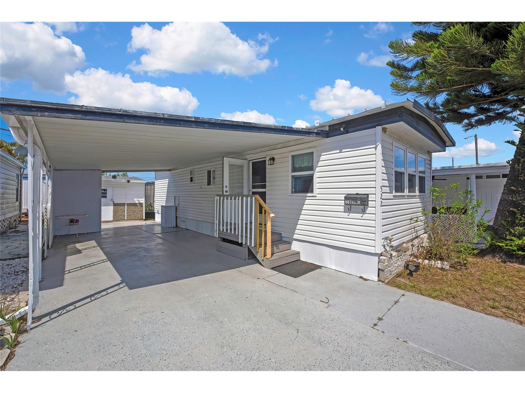 770 32nd Avenue S #522 Saint Petersburg FL 33705 TB8505974 image2